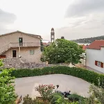 Apartments Dirk