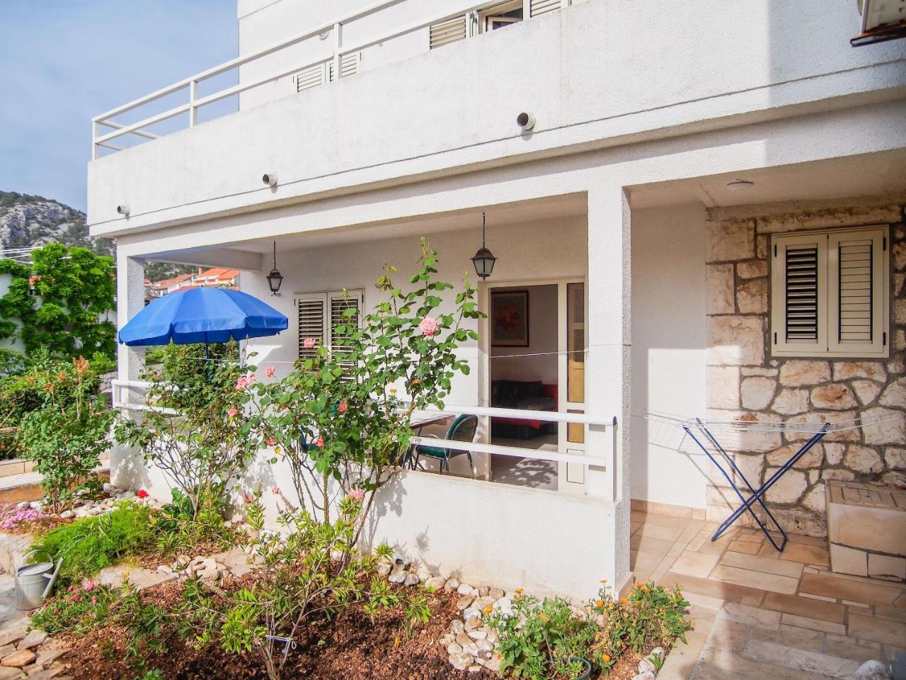 Apartment Dirk Hvar Town